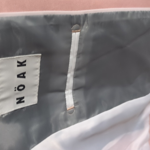 Noak pink suit - Picture 7 of 9